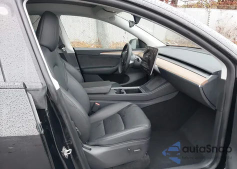 2025 Tesla Model Y Long Range Dual Motor Rear-Wheel Drive из США, поврежденный, VIN 7SAYGDED3SF246940